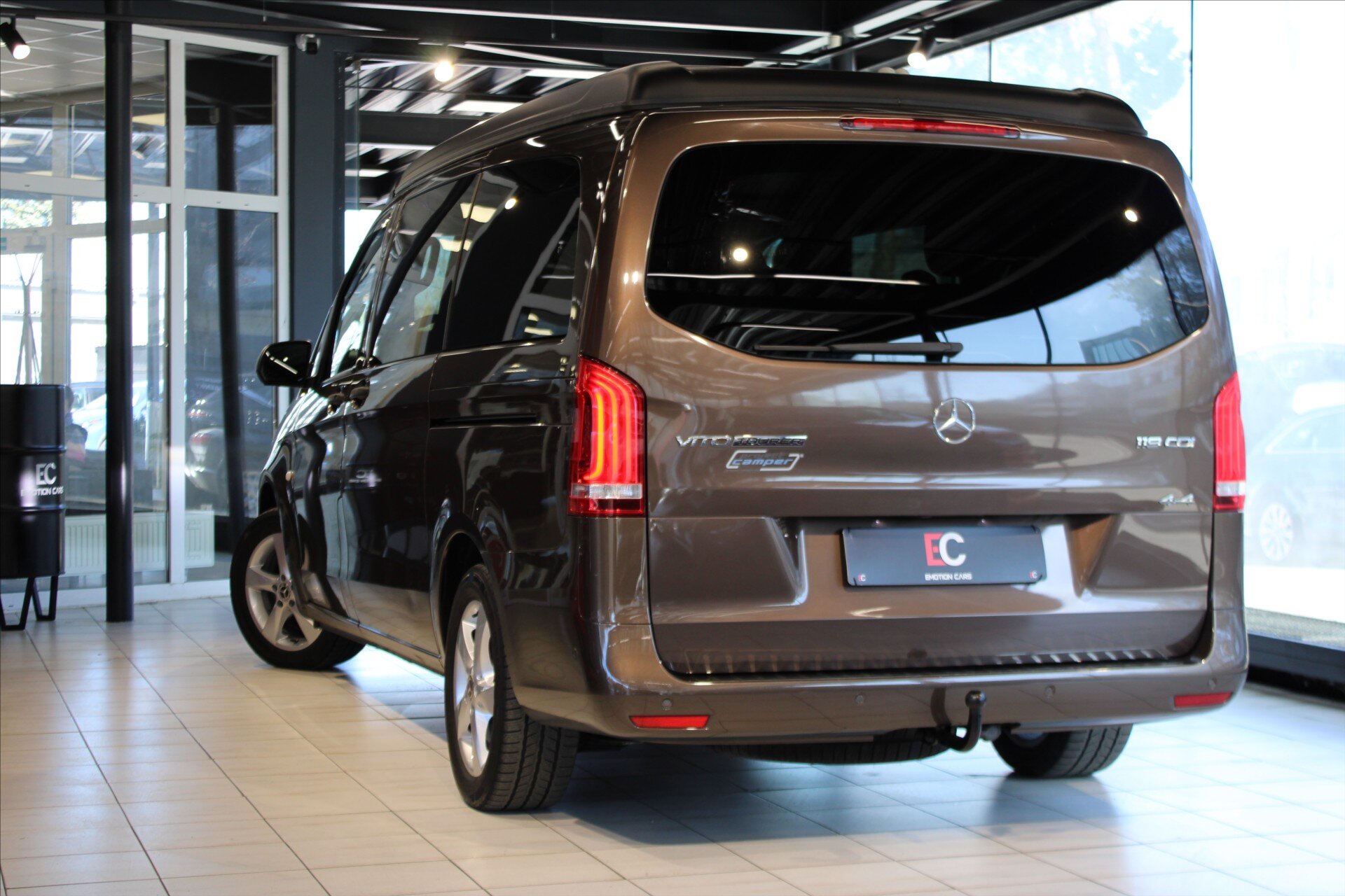 Mercedes-Benz Vito MPV 2,1 l 140 kw