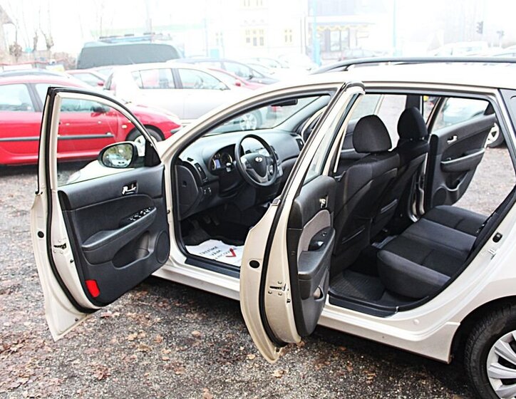 Hyundai i30 9