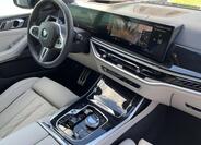 BMW X7 10
