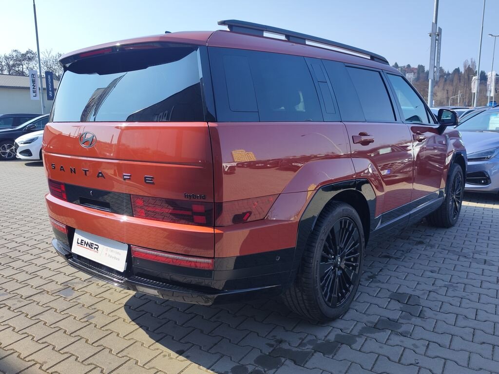 Hyundai Santa Fe SUV / Terénní 1,6 l 158 kw