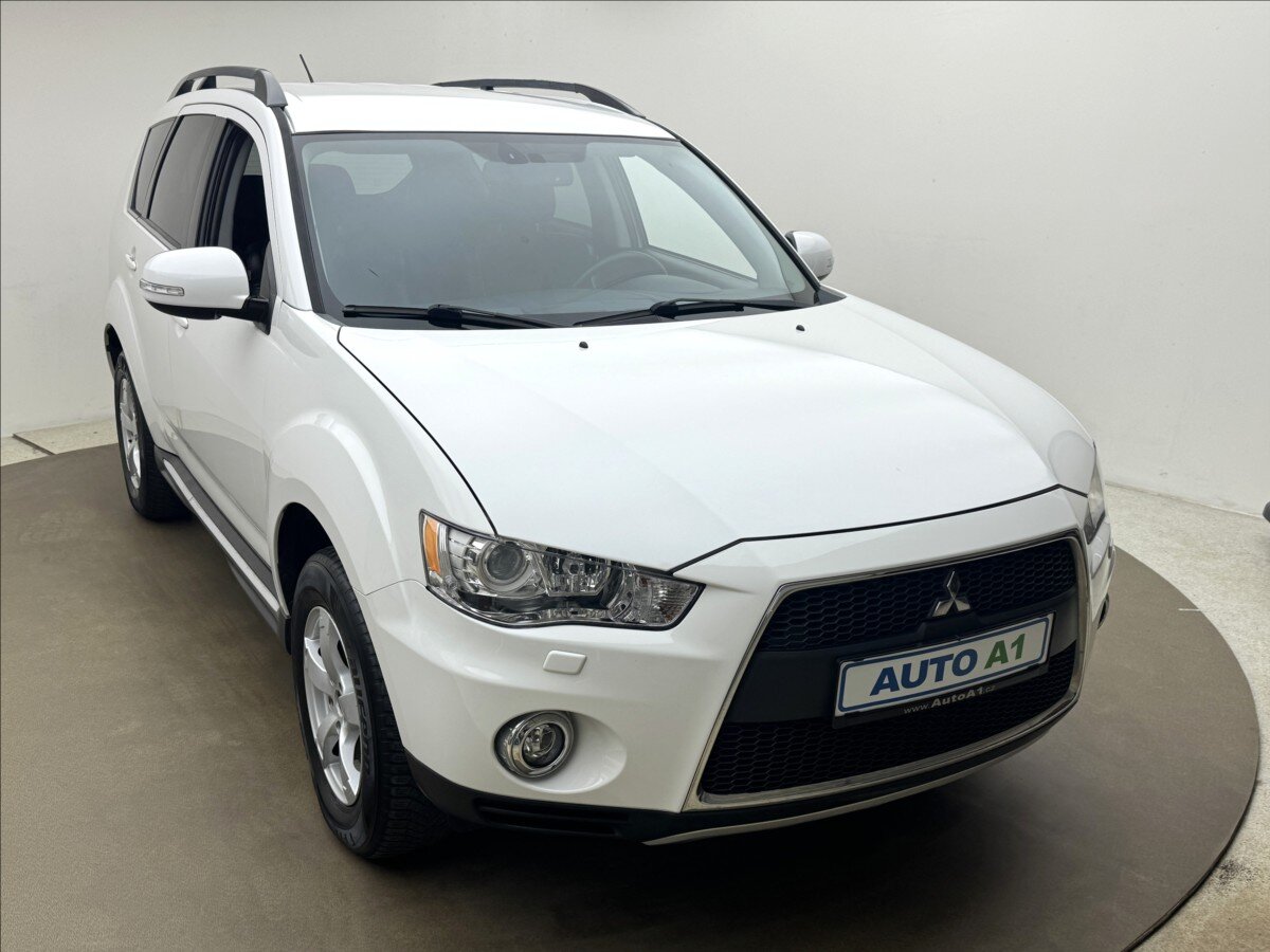 Mitsubishi Outlander SUV / Terénní 2,2 l 115 kw