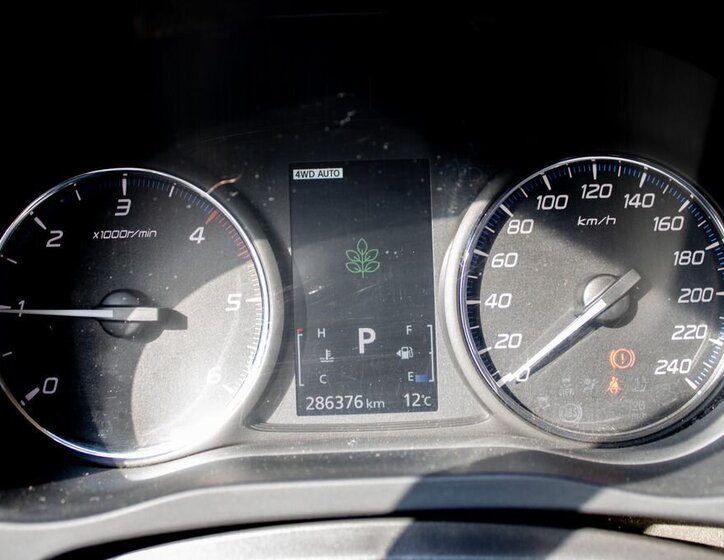 Mitsubishi Outlander SUV / Terénní 2,3 l 110 kw