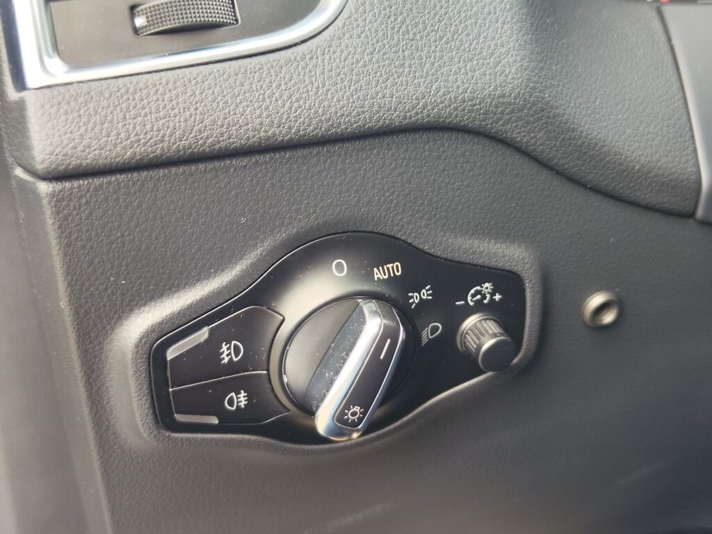 Audi Q5 SUV / Terénní 2,0 l 155 kw