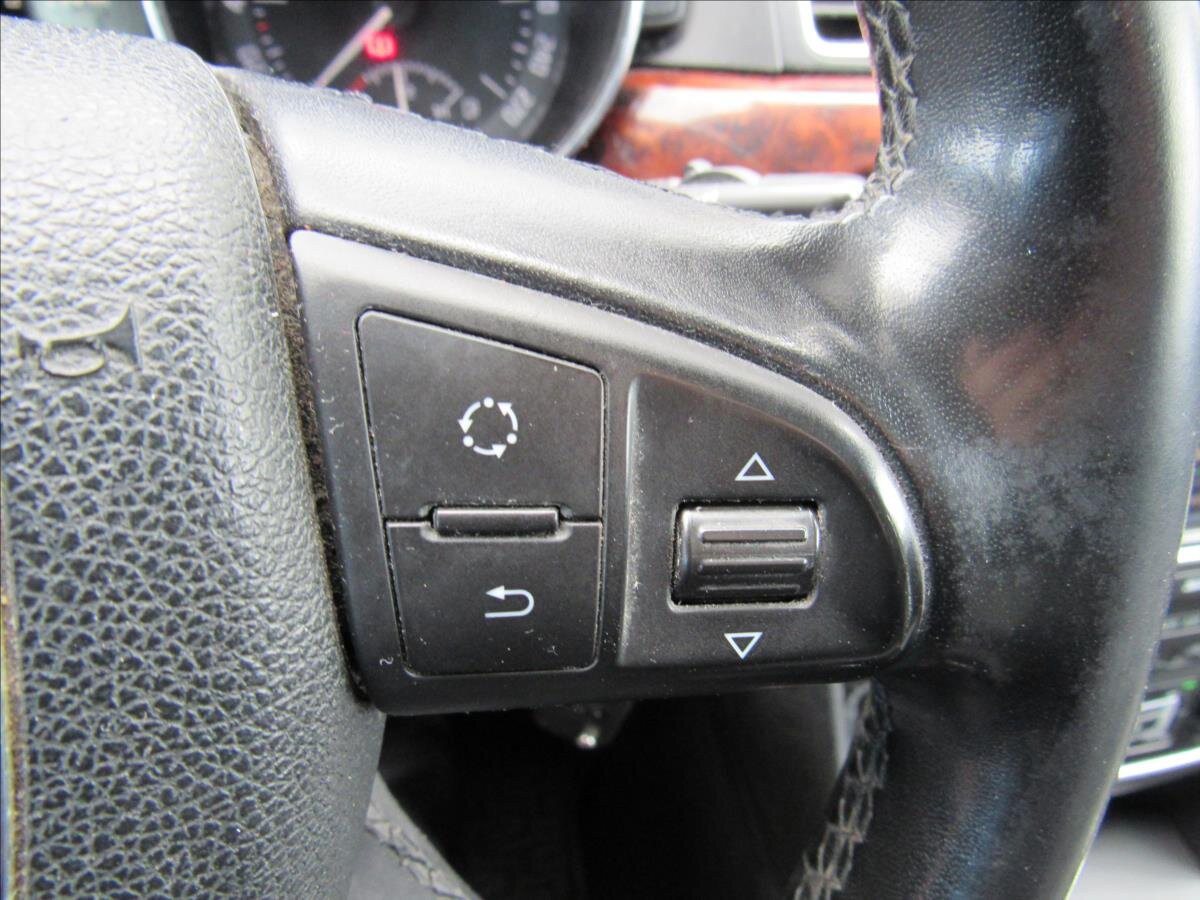 Škoda Superb Kombi 1,9 l 77 kw