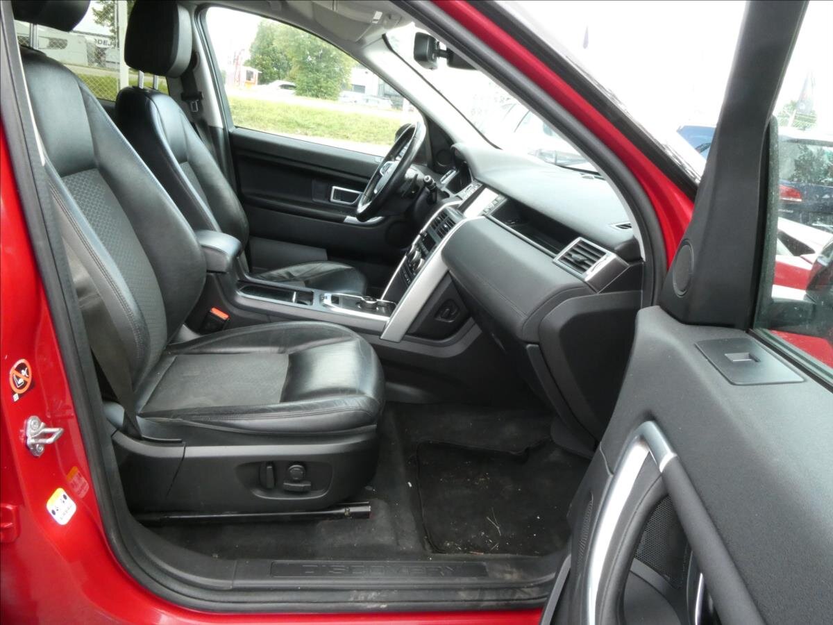 Land Rover Discovery Sport SUV 2,0 l 110 kw