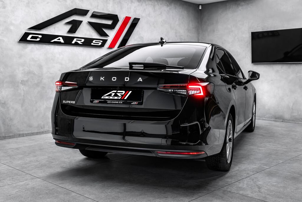 Škoda Superb Sedan / Limuzína 2,0 l 110 kw