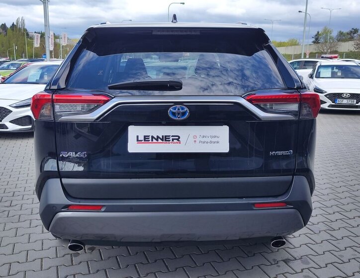 Toyota RAV4 SUV / Terénní 2,5 l 163 kw