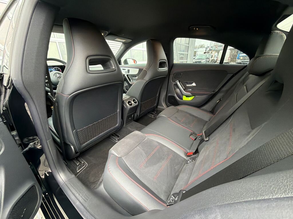 Mercedes-Benz CLA Sedan / Limuzína 2,0 l 110 kw
