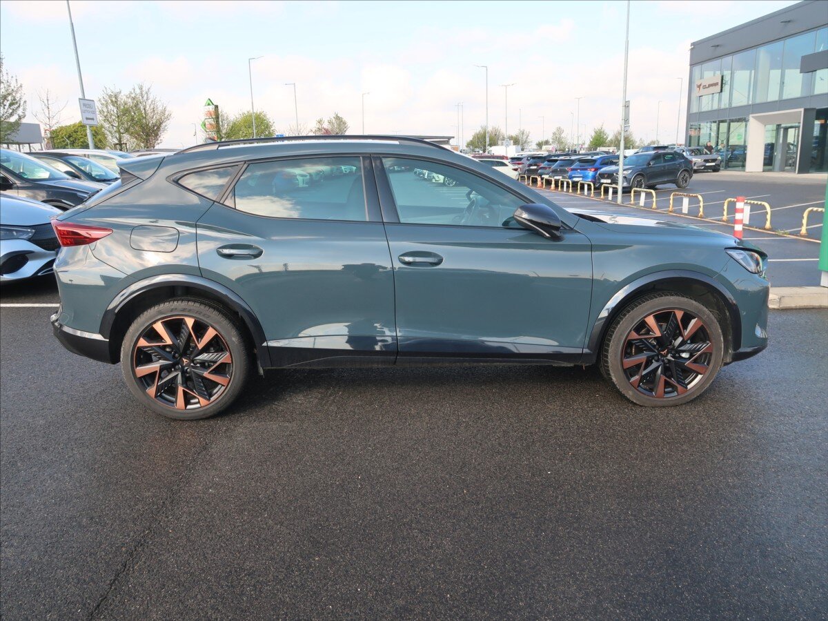 Cupra Formentor SUV / Terénní 1,5 l 110 kw