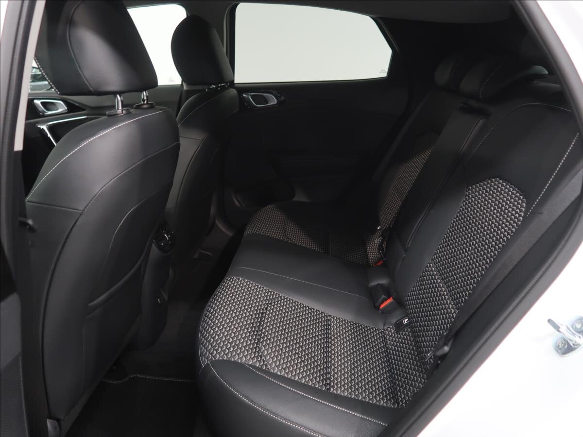 KIA XCeed CUV 1,5 l 103 kw