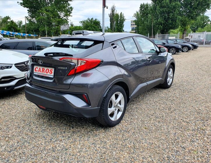 Toyota C-HR Hatchback 1,8 l 72 kw