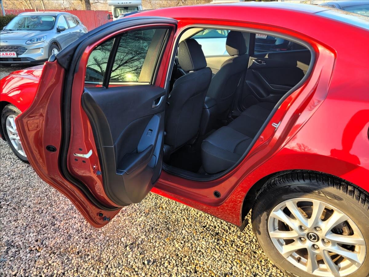 Mazda 3 Sedan / Limuzína 2,0 l 88 kw