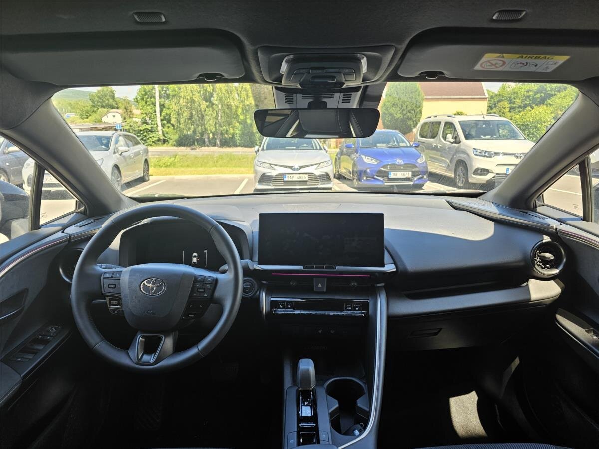 Toyota C-HR Hatchback 1,8 l 72 kw