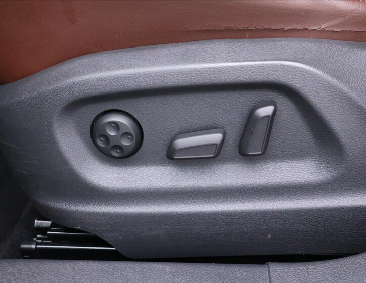 Volkswagen Tiguan SUV / Terénní 2,0 l 132 kw