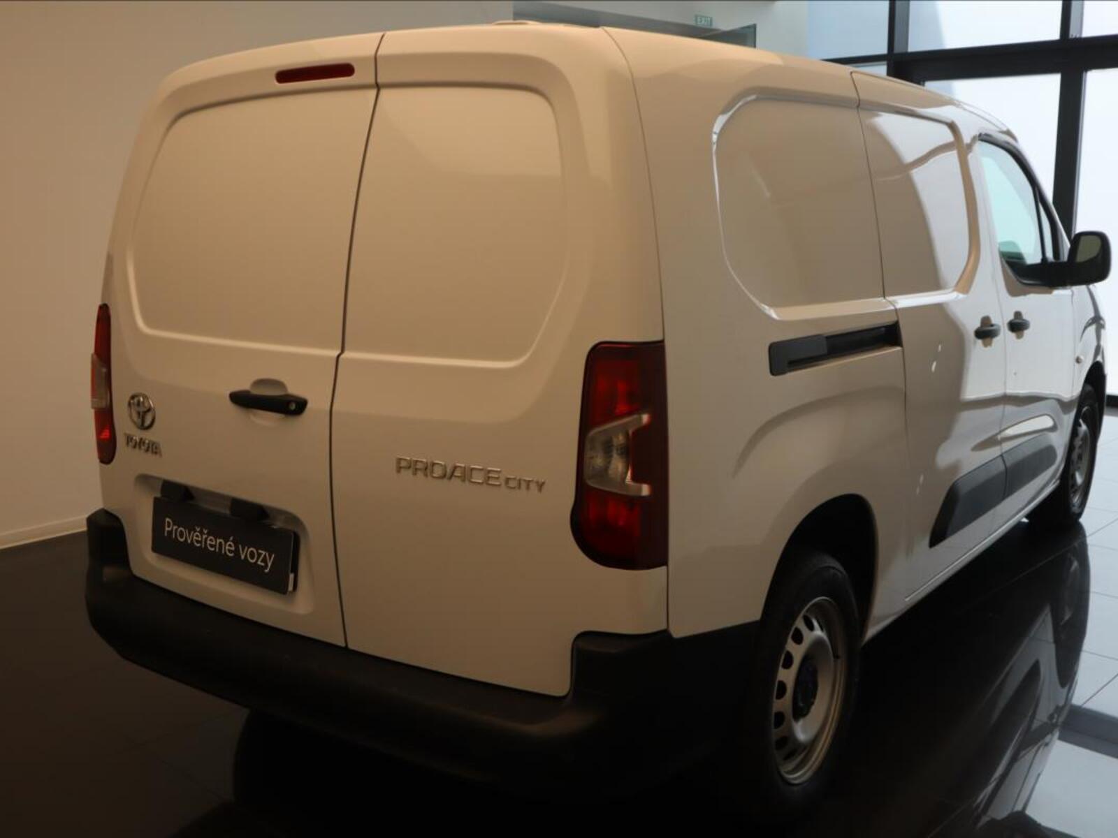 Toyota ProAce City 7