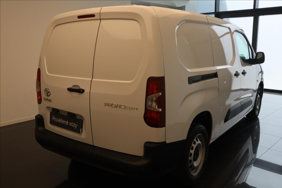 Toyota ProAce City