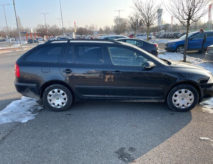 Škoda Octavia Kombi 0,0 77 kw