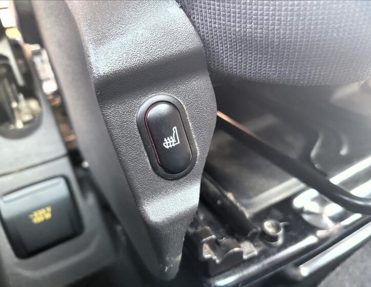 Ford Tourneo Custom MPV 2,0 l 125 kw