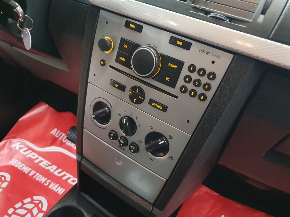 Opel Meriva MPV 1,6 l 77 kw