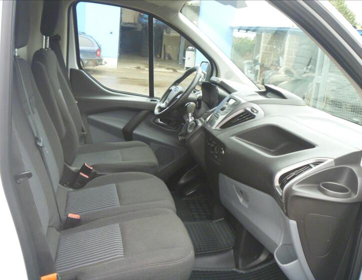 Ford Transit Custom 18