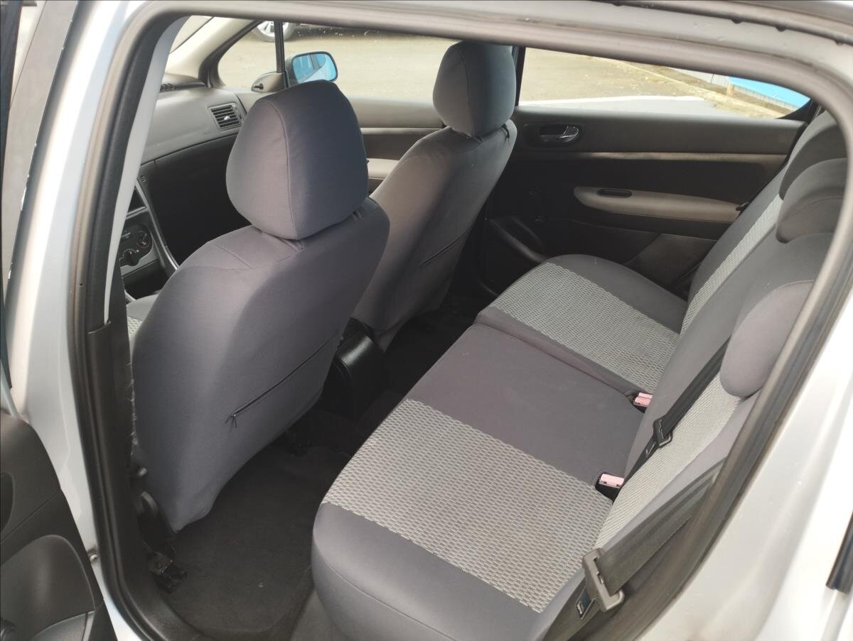 Peugeot 307 Hatchback 1,4 l 55 kw