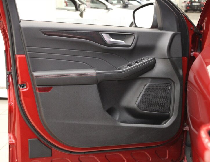 Ford Kuga SUV 1,5 l 110 kw