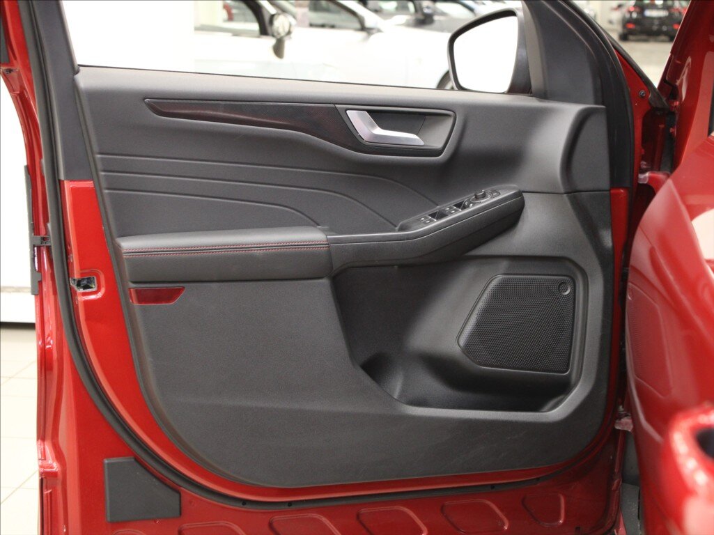 Ford Kuga SUV 1,5 l 110 kw