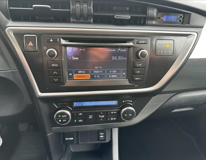 Toyota Auris Hatchback 1,6 l 98 kw