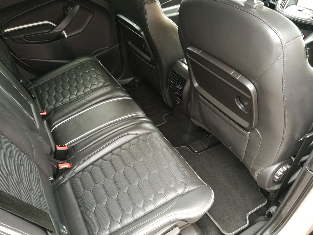 Ford Kuga SUV / Terénní 2,0 l 110 kw