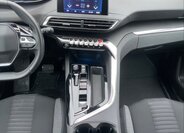 Peugeot 3008 SUV 1,2 l 96 kw
