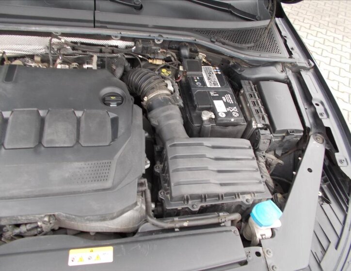 Volkswagen Passat Kombi 2,0 l 110 kw