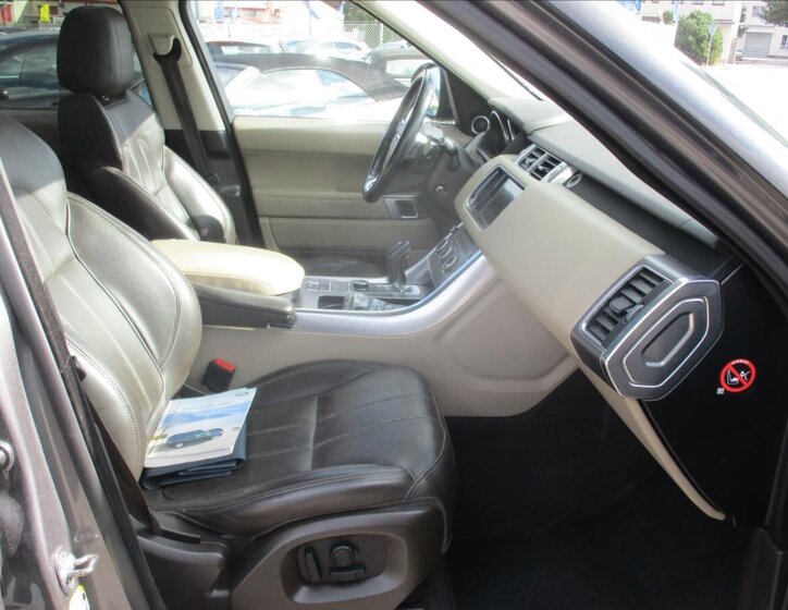 Land Rover Range Rover Sport SUV / Terénní 3,0 l 183 kw
