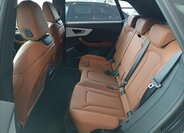 Audi Q8 SUV / Terénní 3,0 l 210 kw