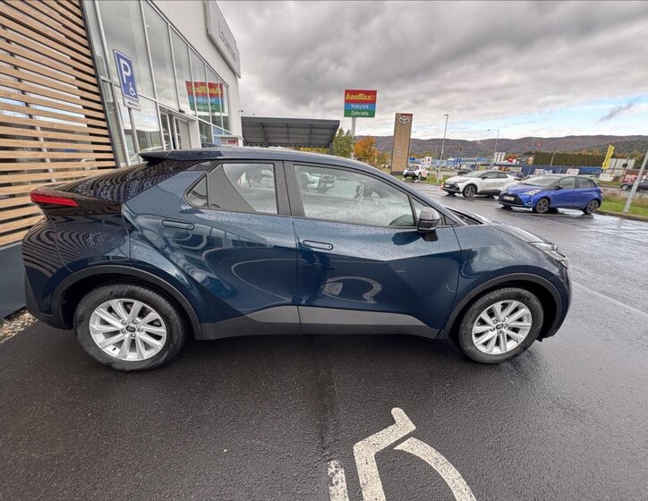 Toyota C-HR Hatchback 1,8 l 72 kw