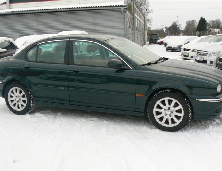Jaguar X-Type 8