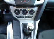Ford Focus Kombi 998,0 92 kw
