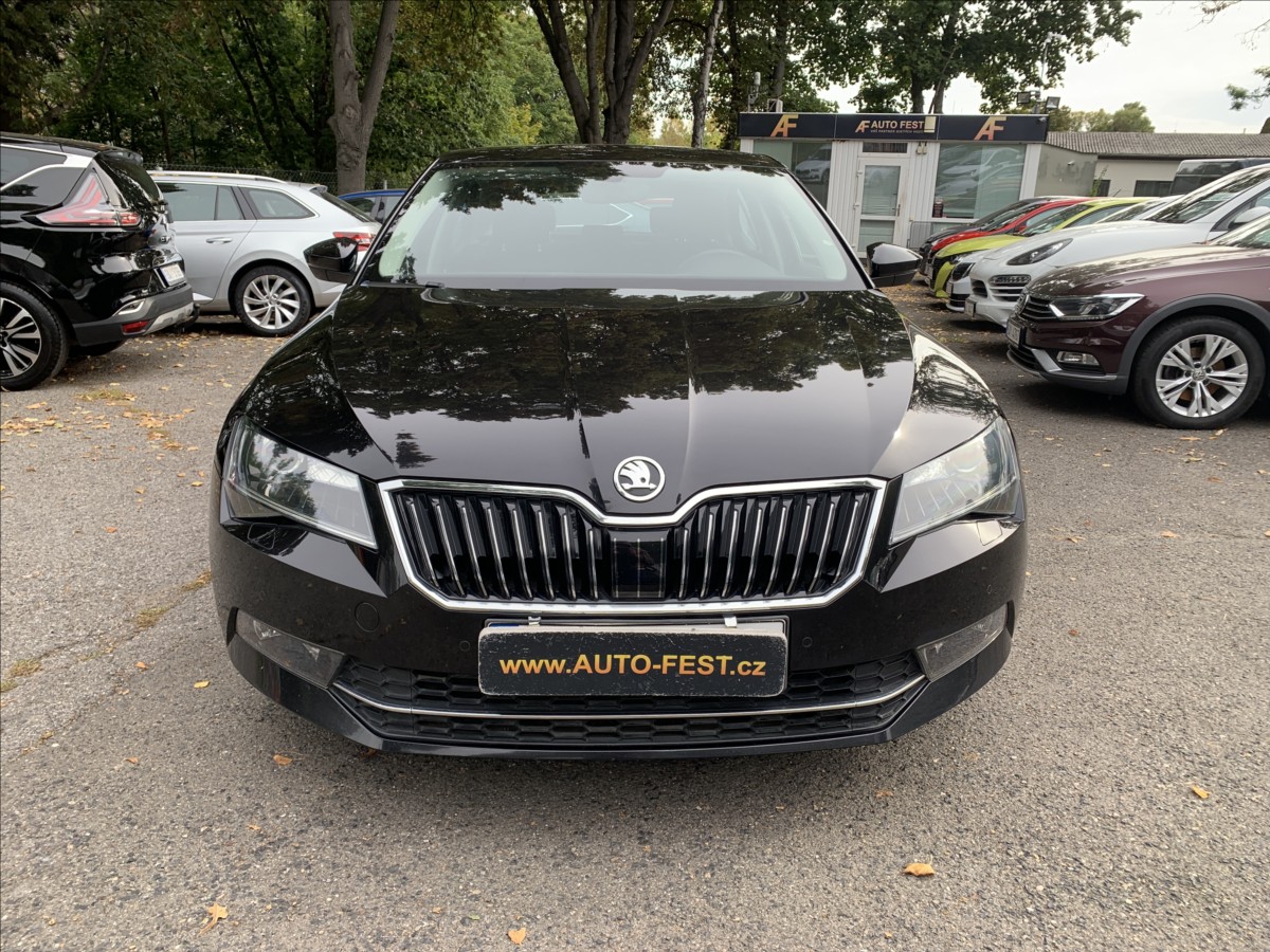 Škoda Superb
