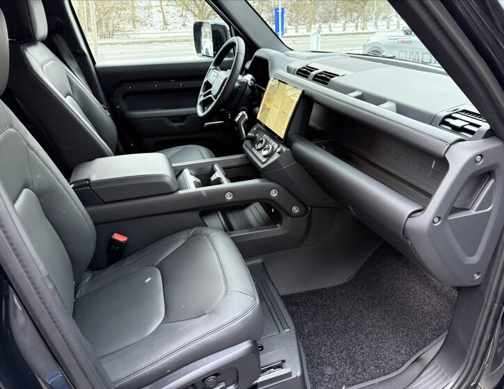 Land Rover Defender SUV 3,0 l 257 kw