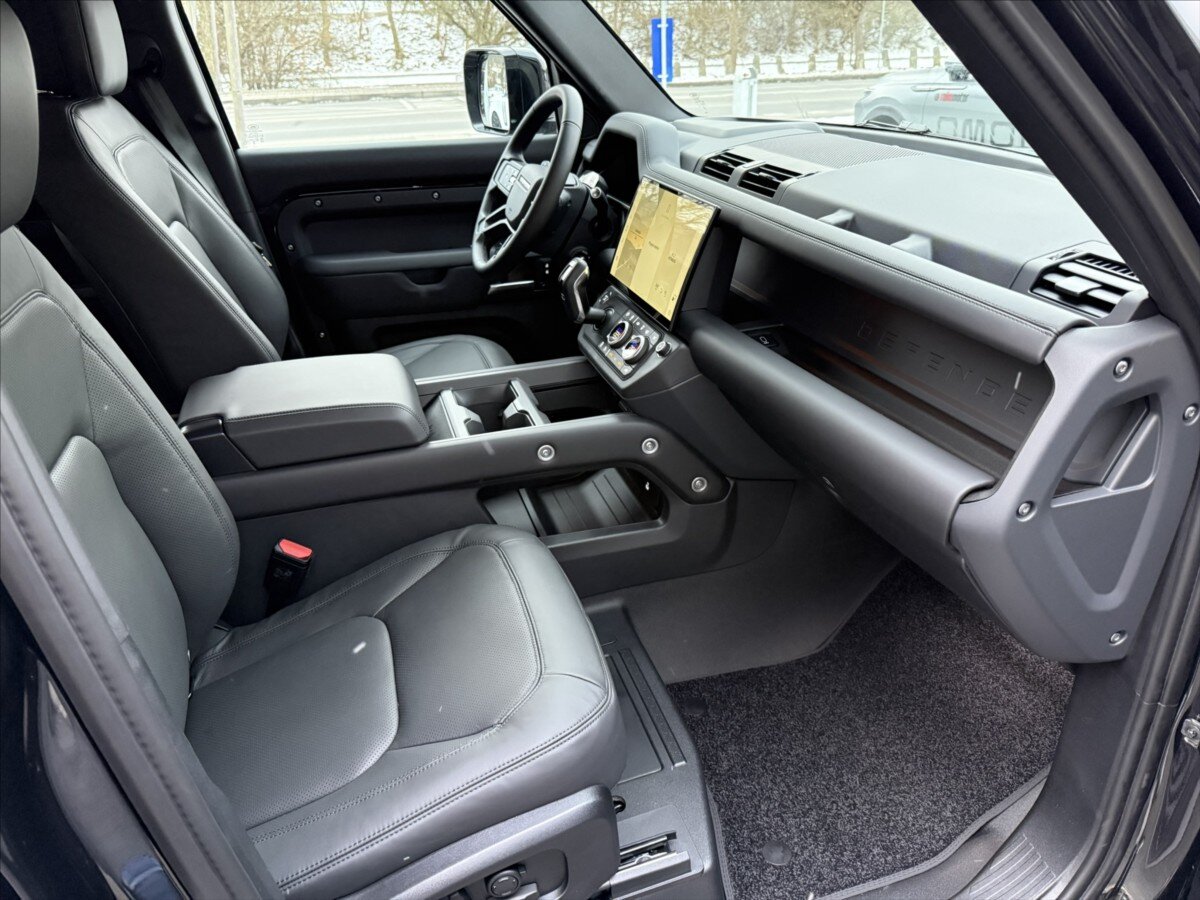 Land Rover Defender SUV 3,0 l 257 kw