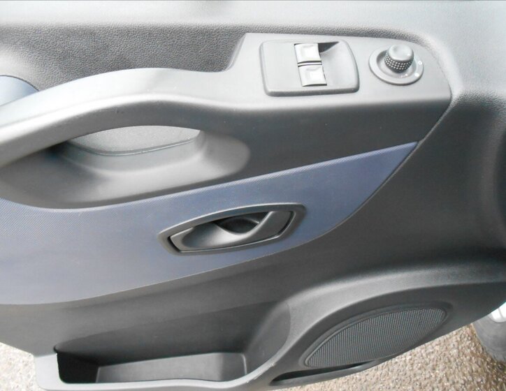 Opel Vivaro Kombi 1,6 l 92 kw