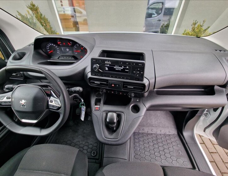 Peugeot Partner Skříň 1,2 l 81 kw