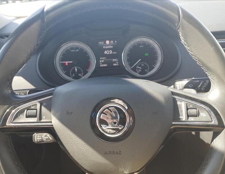 Škoda Octavia 16