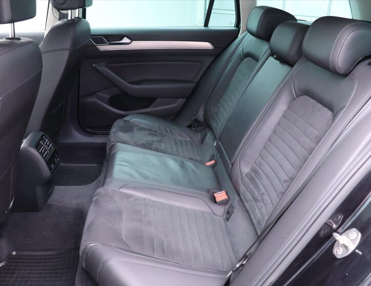 Volkswagen Passat Kombi 2,0 l 110 kw