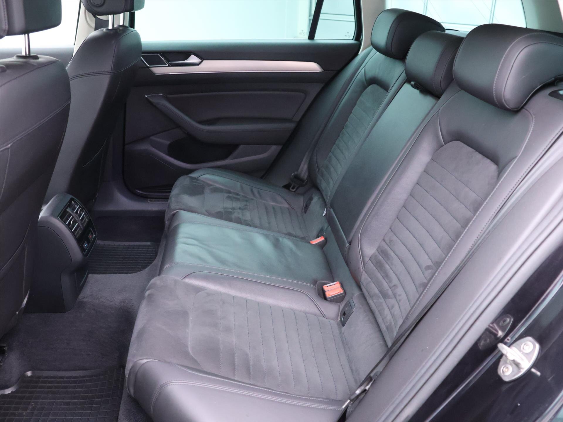 Volkswagen Passat Kombi 2,0 l 110 kw