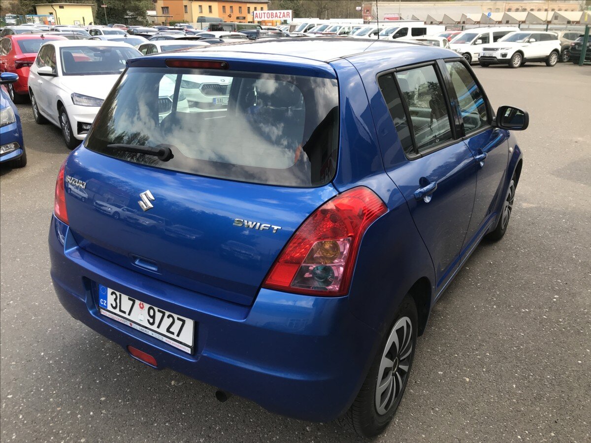 Suzuki Swift Hatchback 1,3 l 67 kw