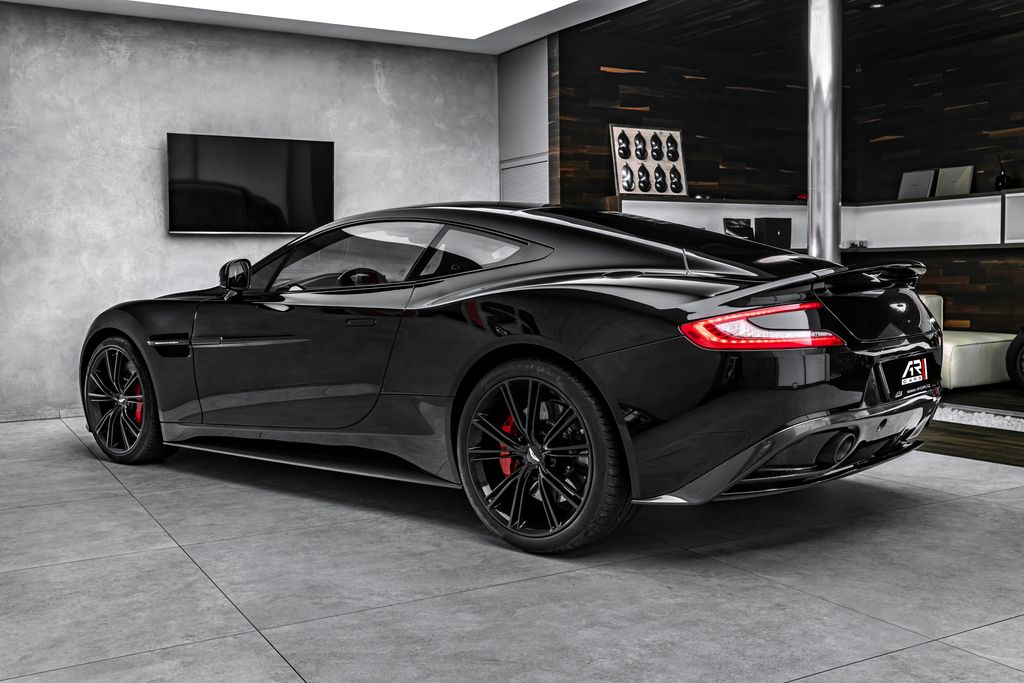 Aston Martin Vanquish