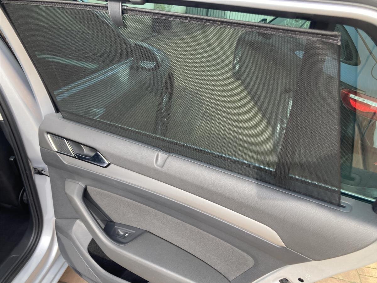 Volkswagen Passat Kombi 1,4 l 110 kw