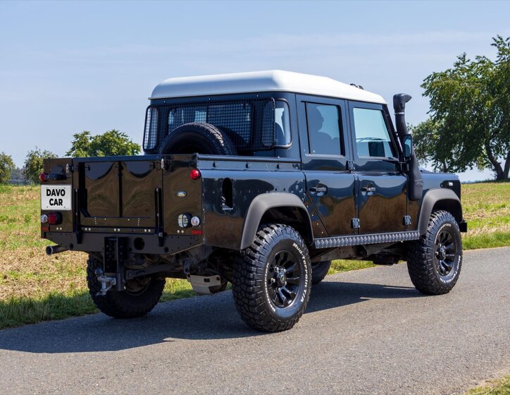 Land Rover Defender SUV 2,2 l 90 kw
