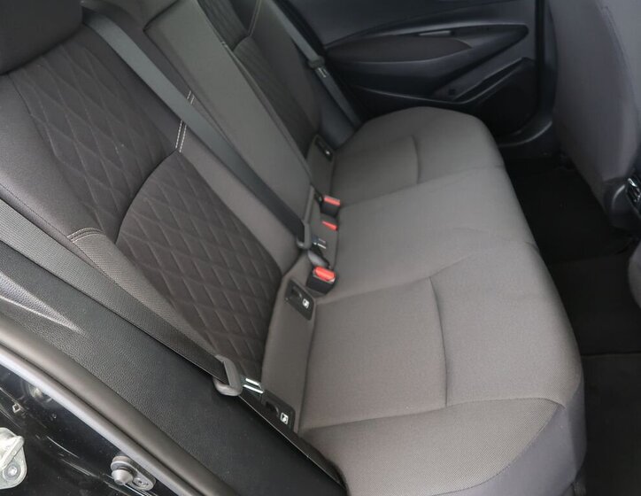 Toyota Corolla Sedan / Limuzína 1,5 l 92 kw