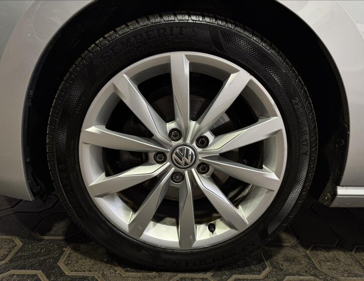 Volkswagen Golf Sportsvan MPV 1,6 l 81 kw